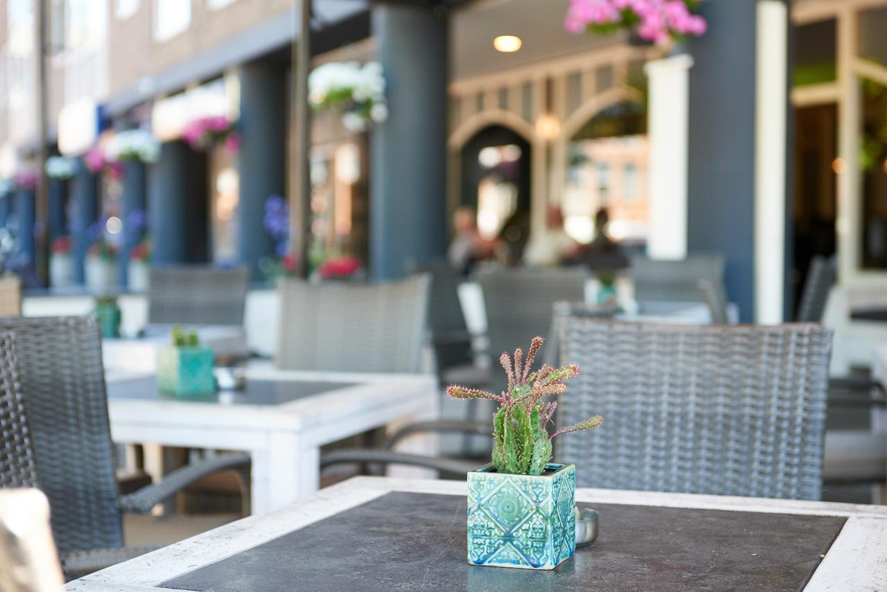 Hotel Restaurant De Jonge Heertjes Aalsmeer Exterior photo